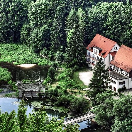 Hotel-Gasthof Neumuehle Kreenheinstetten Dış mekan fotoğraf
